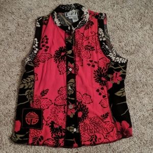 Cute Summer sleeve less top.